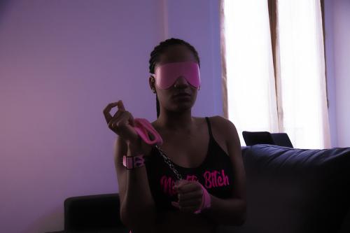 Pocahontas Azotar with Adele: Naughty Bitch to train