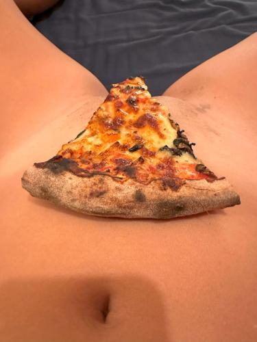 Pocahontas Azotar - Do you eat pizza or my pussy