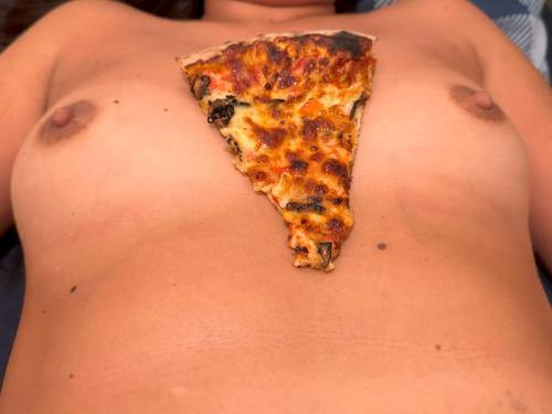 Pocahontas Azotar - Do you eat pizza or my pussy