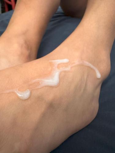 Pocahontas Azotar - My Cousin cums on my Toes - Bonus